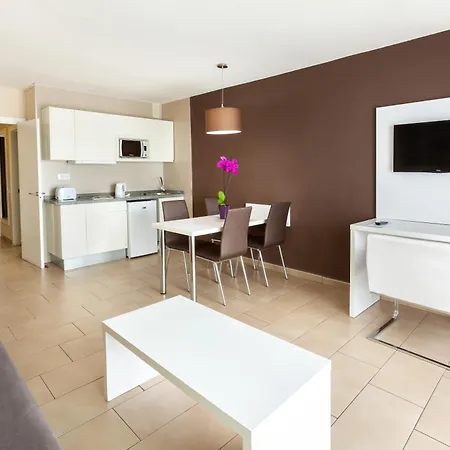 Playaolid & Apart-hotel 3*