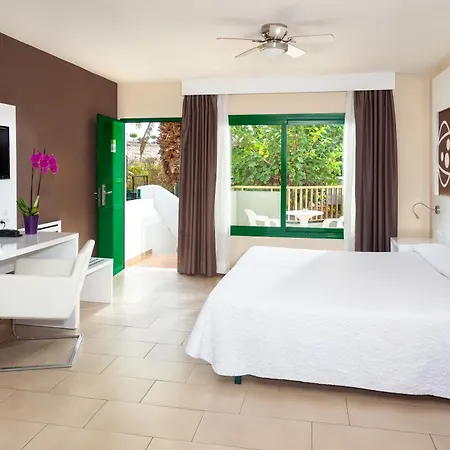 Apart-hotel Playaolid & Costa Adeje (Tenerife)