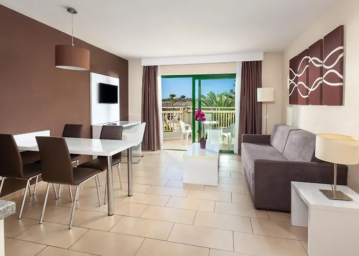 Playaolid & Aparthotel 3*