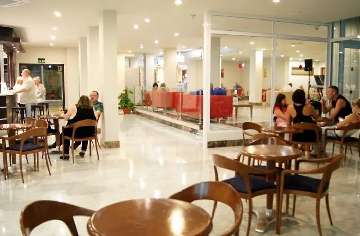 Playaolid & Aparthotel 3*